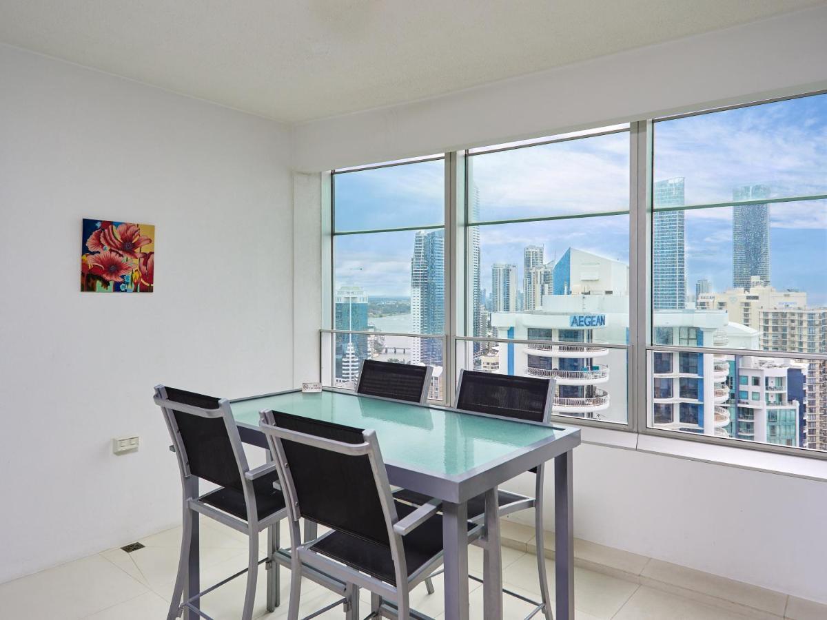 Serain Residences On 9 Hamilton Avenue Gold Coast Luaran gambar