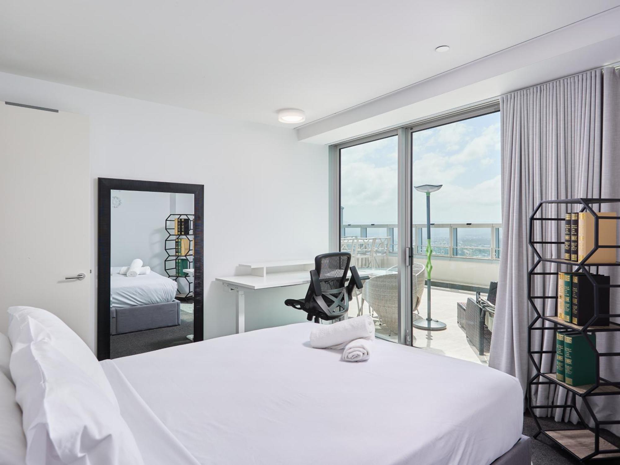 Serain Residences On 9 Hamilton Avenue Gold Coast Luaran gambar