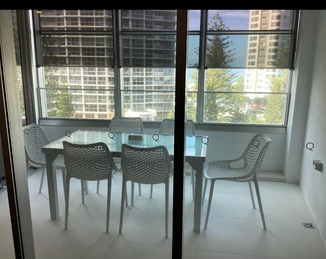 Serain Residences On 9 Hamilton Avenue Gold Coast Luaran gambar